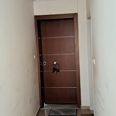 ספארטי Central Location! Spacious 2 Bdrm With Balcony מראה חיצוני תמונה