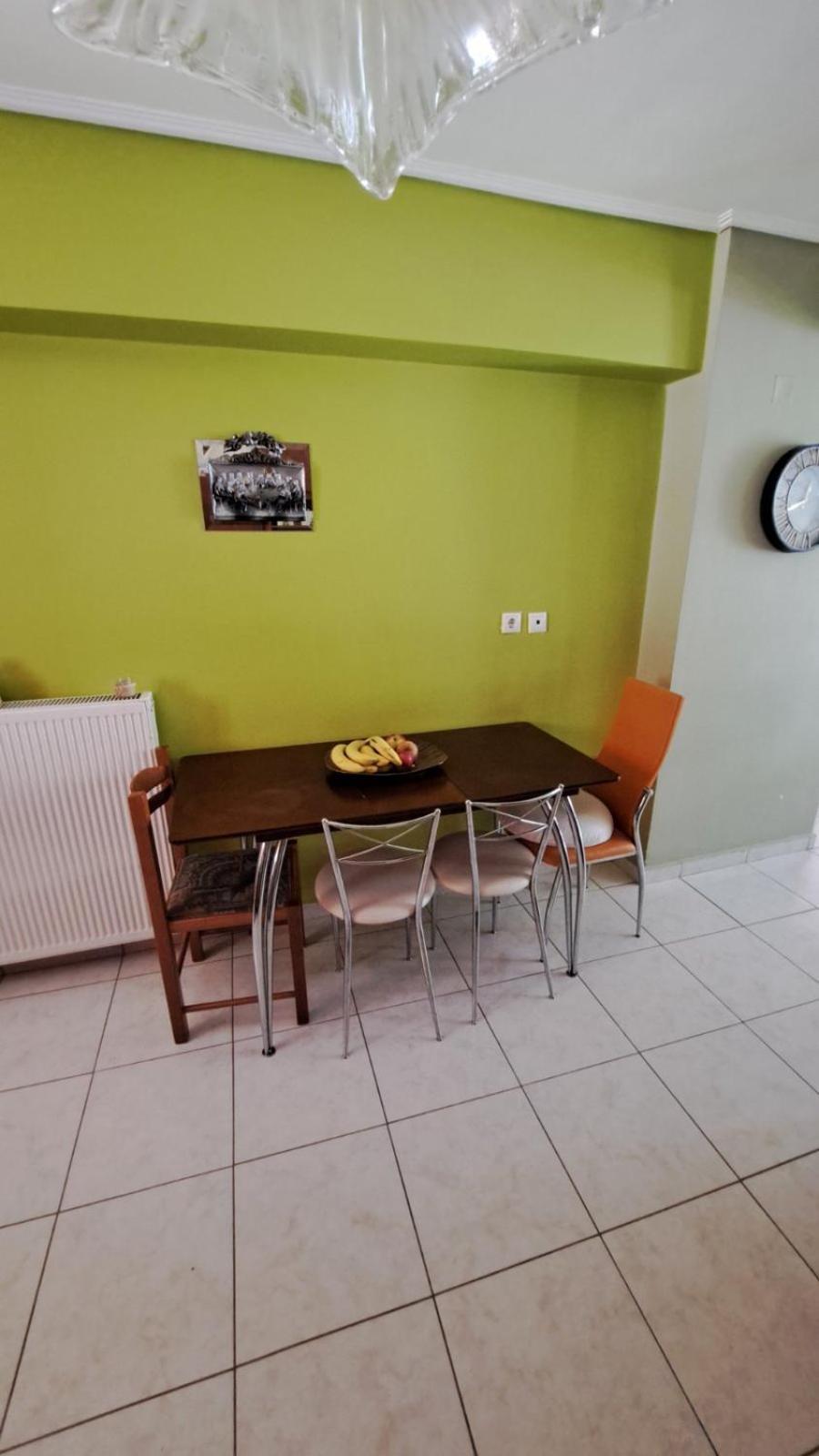 Location! Spacious 2 Bdrm With Balcony Apartment Sparta