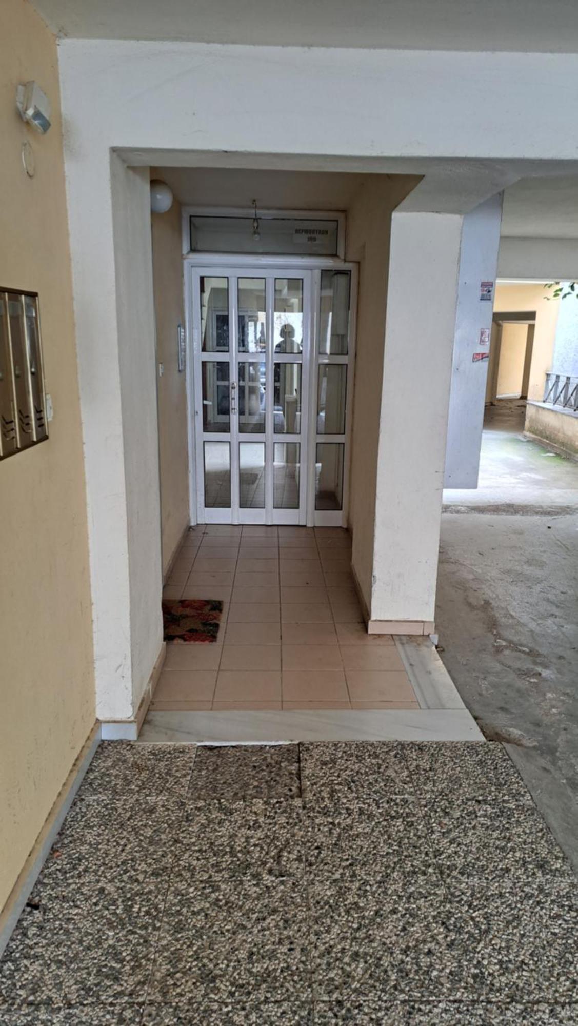 Location! Spacious 2 Bdrm With Balcony * Sparte