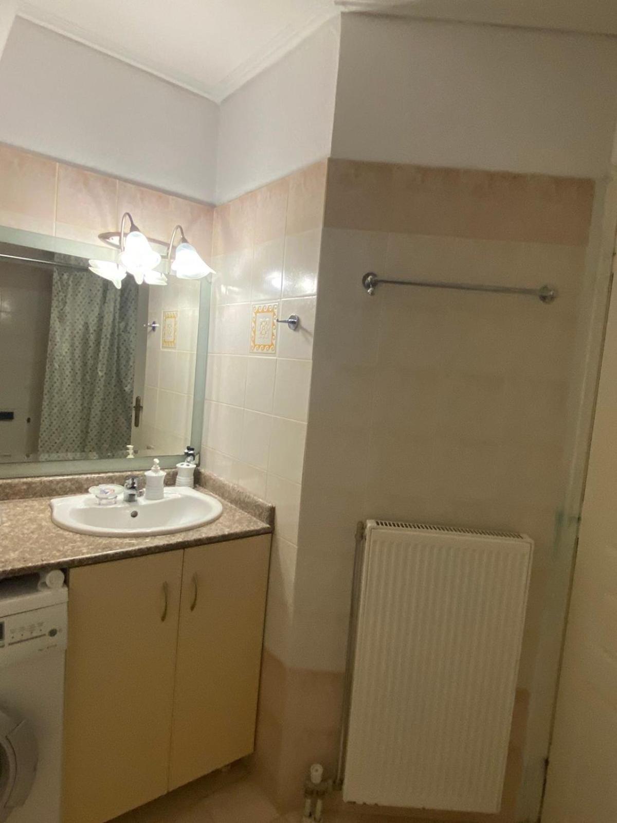 Appartement Location! Spacious 2 Bdrm With Balcony
